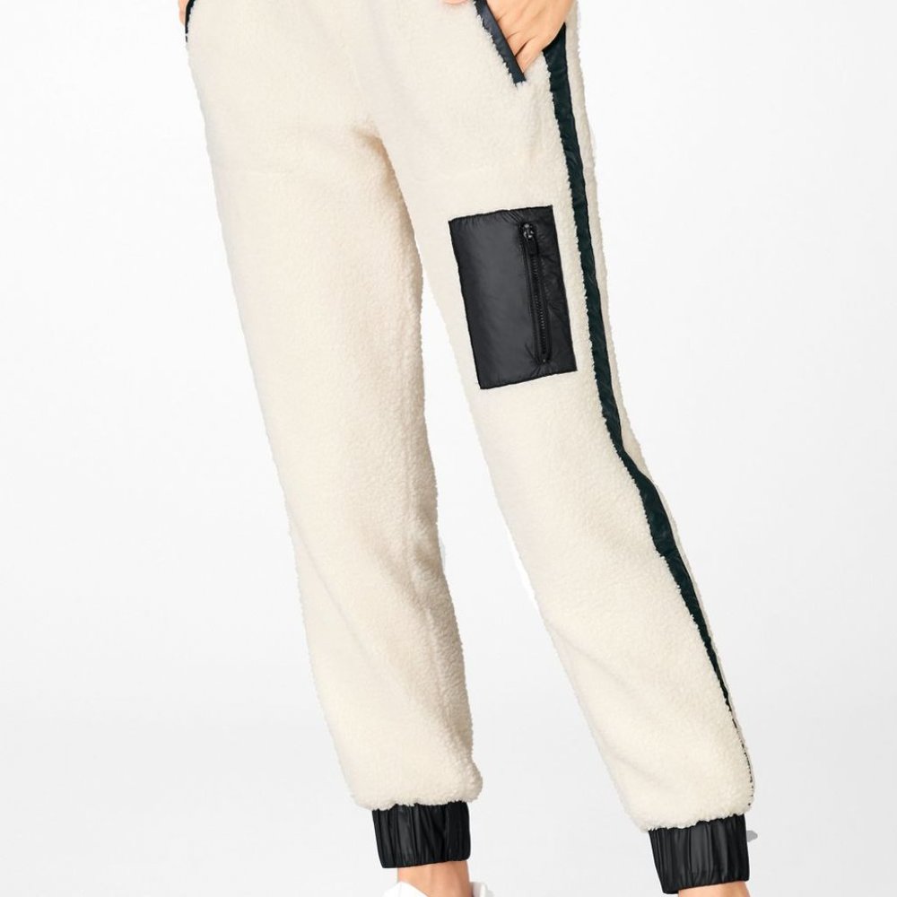 Alaska Fleece Jogger Fabletics